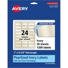 1 200 labels